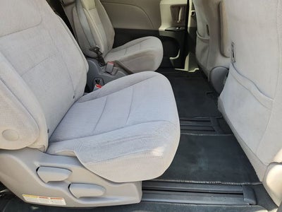 2020 Toyota Sienna LE 8 Passenger