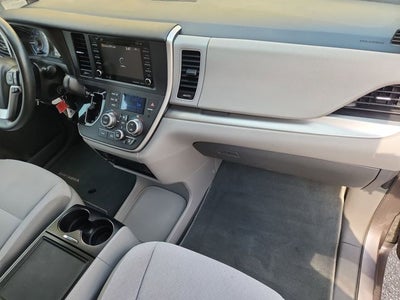 2020 Toyota Sienna LE 8 Passenger