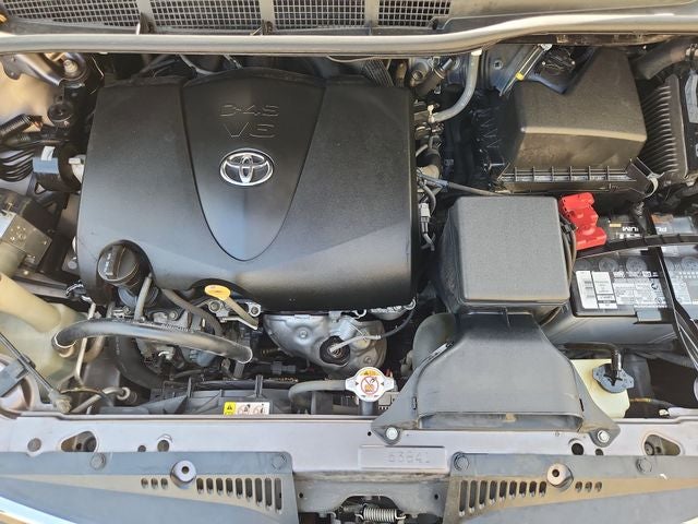 2020 Toyota Sienna LE 8 Passenger