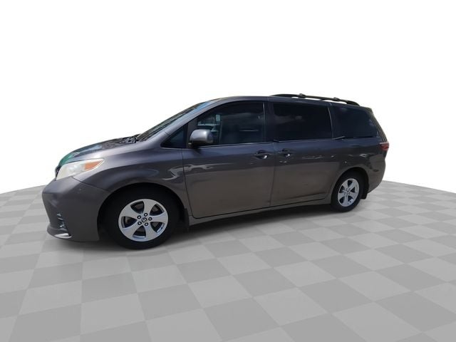 2020 Toyota Sienna LE 8 Passenger
