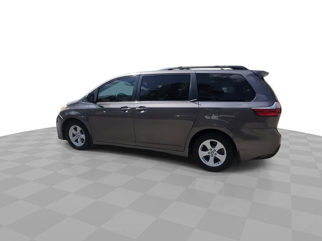 2020 Toyota Sienna LE 8 Passenger