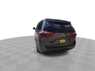 2020 Toyota Sienna LE 8 Passenger