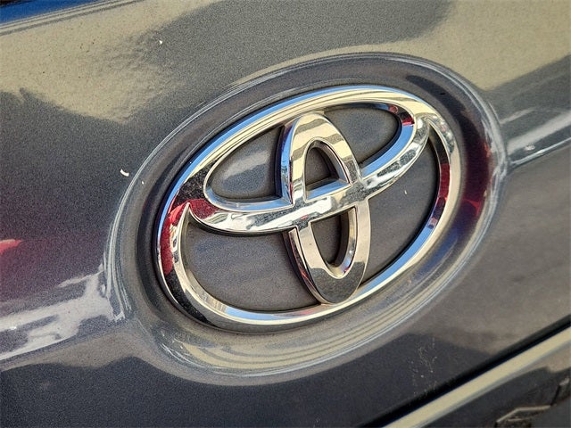 2017 Toyota Sienna L 7 Passenger