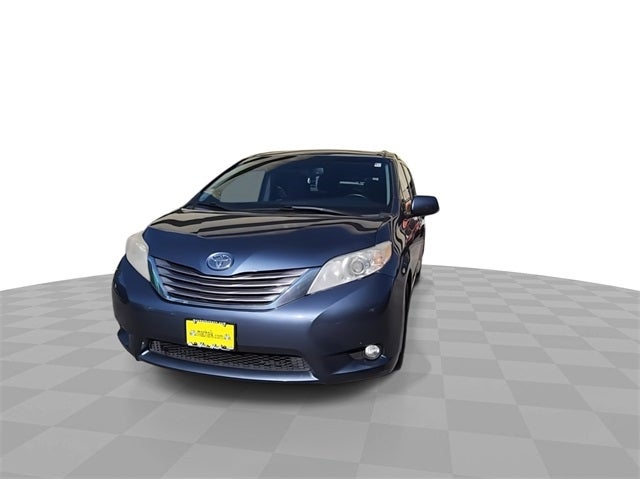 2017 Toyota Sienna L 7 Passenger