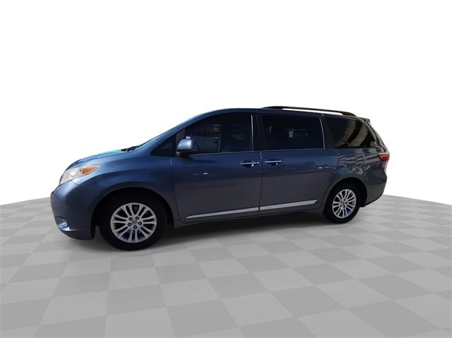 2017 Toyota Sienna L 7 Passenger