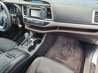 2014 Toyota Highlander LE Plus V6