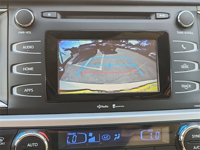 2015 Toyota Highlander LE V6