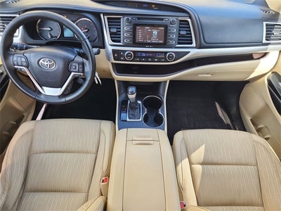2015 Toyota Highlander LE V6