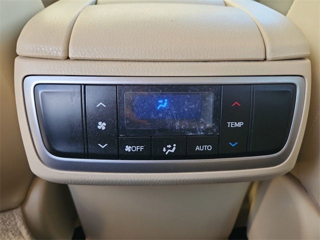 2015 Toyota Highlander LE V6