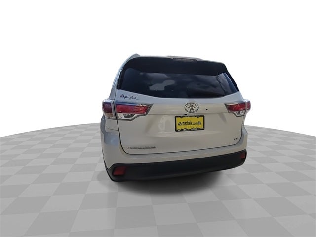 2015 Toyota Highlander LE V6