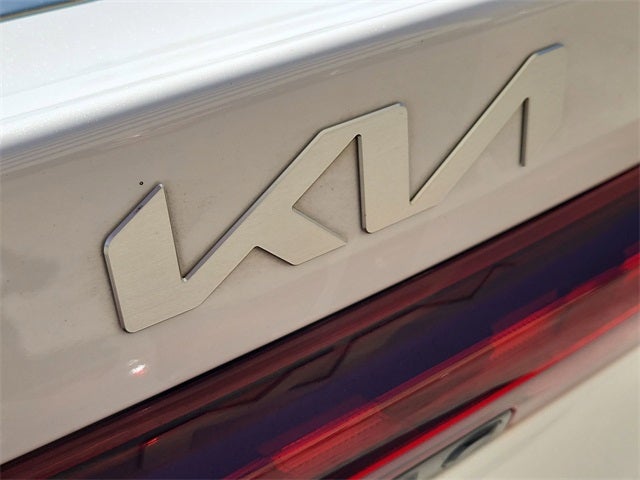 2024 Kia K5 EX