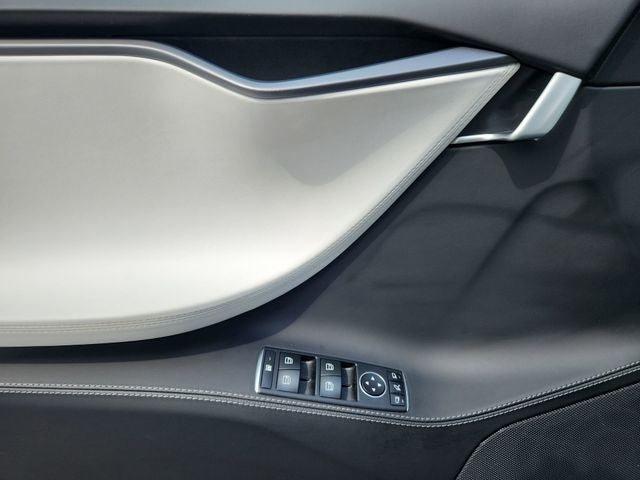 2020 Tesla Model S Base