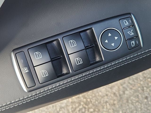 2020 Tesla Model S Base