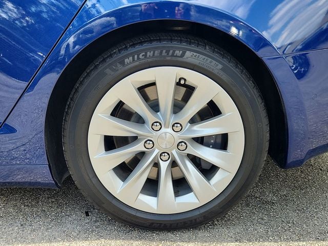 2020 Tesla Model S Base