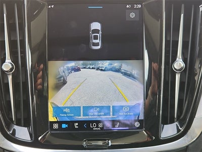 2024 Volvo S60 B5 Core Dark Theme