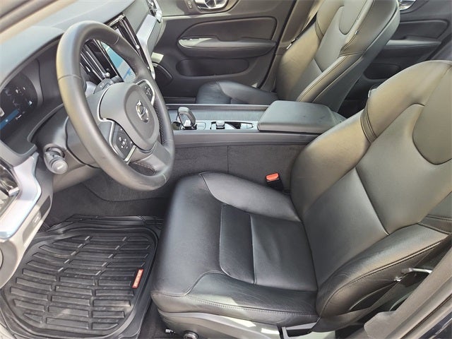 2024 Volvo S60 B5 Core Dark Theme