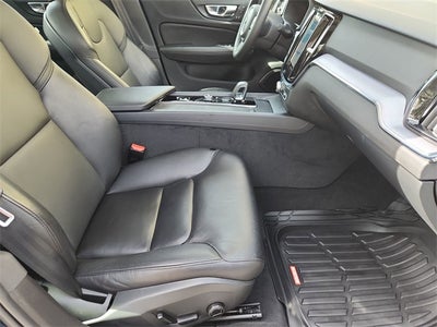 2024 Volvo S60 B5 Core Dark Theme