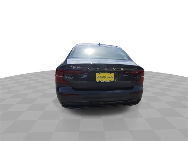 2024 Volvo S60 B5 Core Dark Theme