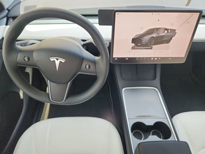 2024 Tesla Model Y Performance