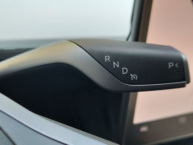 2024 Tesla Model Y Performance