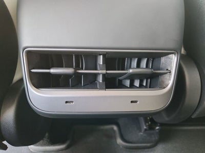 2024 Tesla Model Y Performance