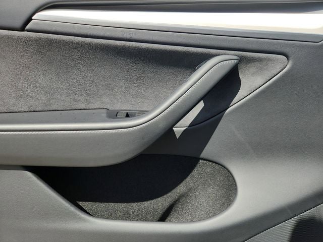 2024 Tesla Model Y Performance