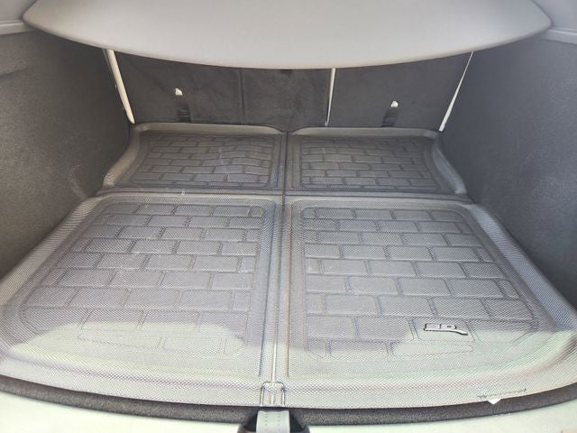 2024 Tesla Model Y Performance