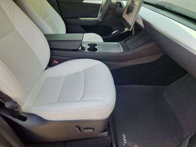 2024 Tesla Model Y Performance