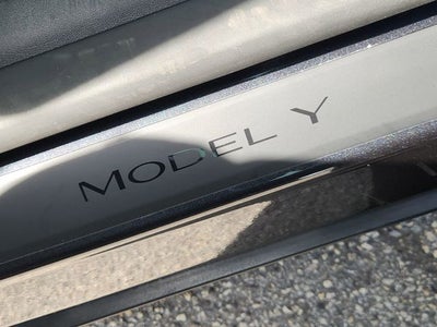 2024 Tesla Model Y Performance