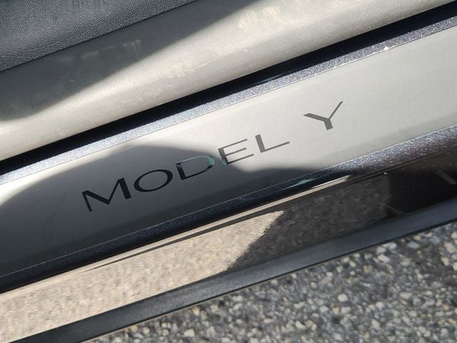 2024 Tesla Model Y Performance