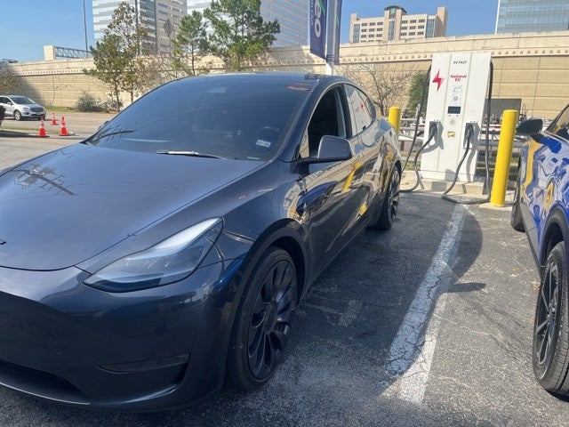 2025 Tesla Model Y Performance