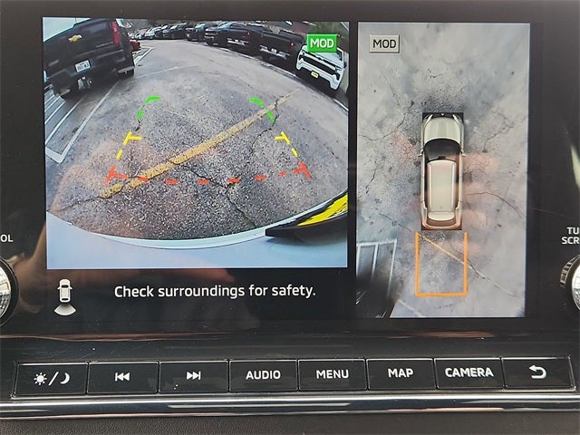 2023 Mitsubishi Outlander Base