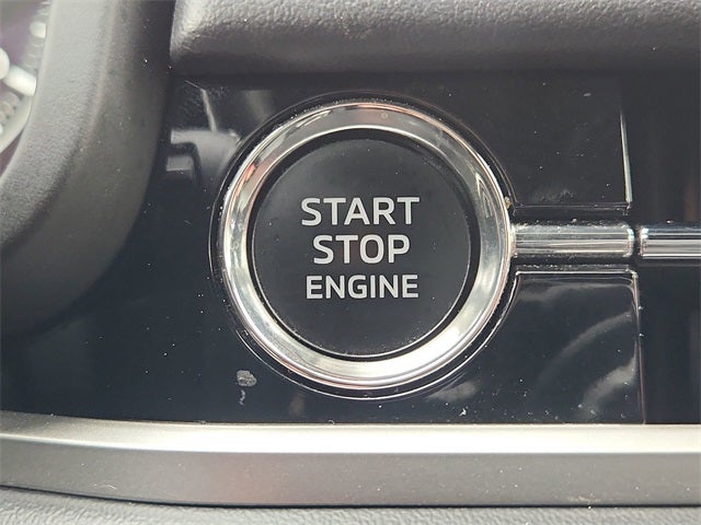 2023 Mitsubishi Outlander Base