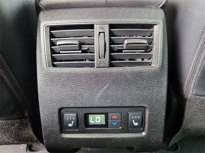 2023 Mitsubishi Outlander Base