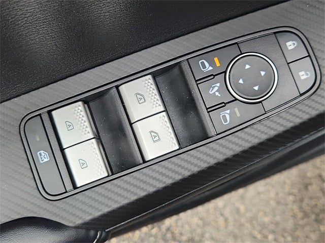 2023 Mitsubishi Outlander Base