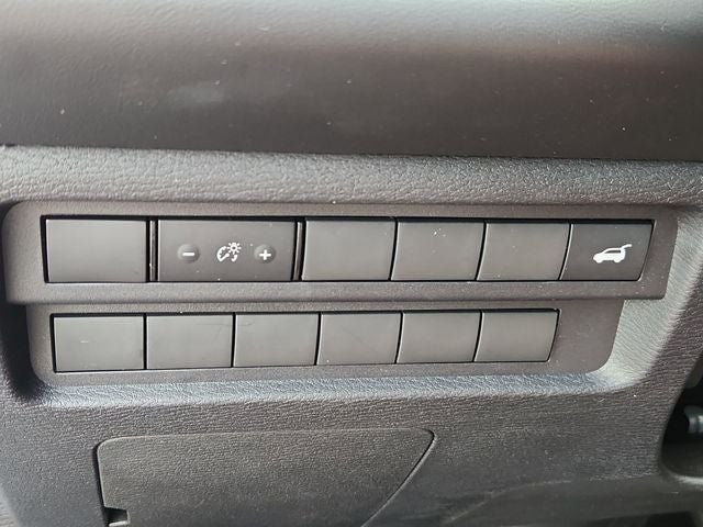 2024 Mitsubishi Outlander Base