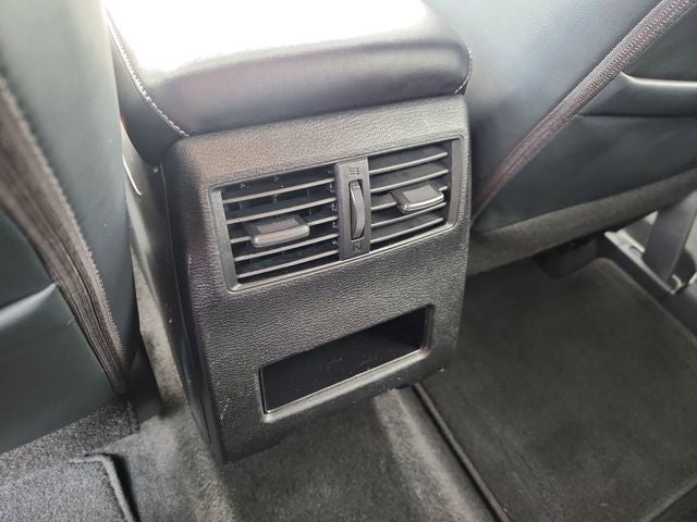 2024 Mitsubishi Outlander Base