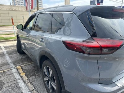 2025 Nissan Rogue SL
