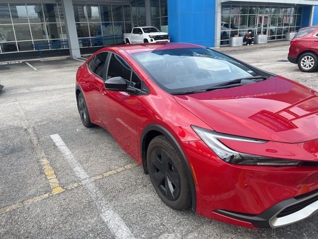 2025 Toyota Prius Plug-In Hybrid SE