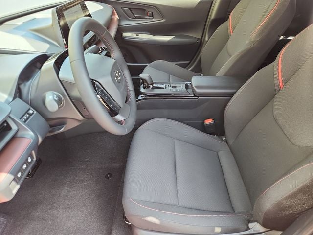 2025 Toyota Prius Plug-In Hybrid SE