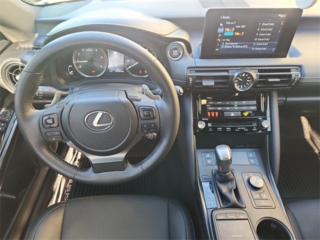 2024 Lexus IS 300