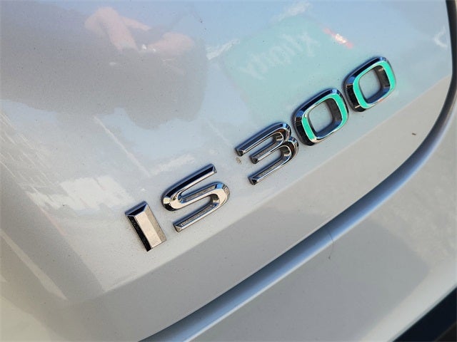 2024 Lexus IS 300