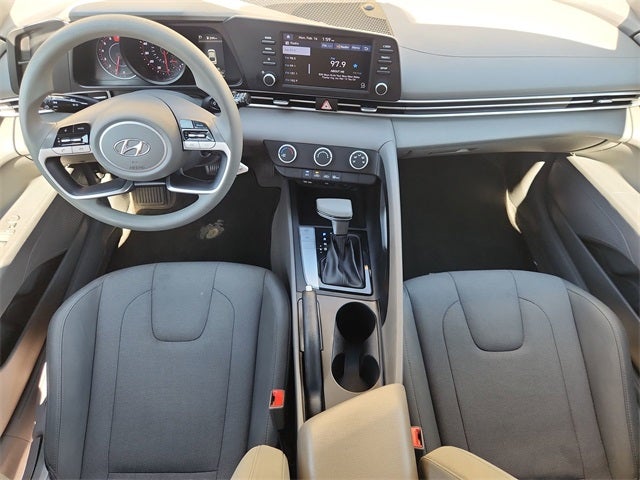 2021 Hyundai Elantra SE