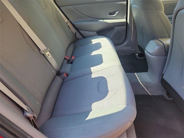 2021 Hyundai Elantra SE