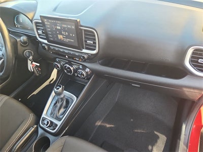 2023 Hyundai Venue SEL