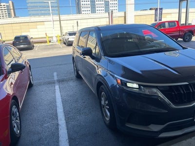 2023 Kia Carnival LX