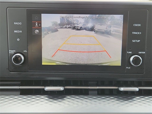 2023 Kia Carnival LX