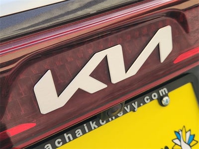 2023 Kia Carnival LX