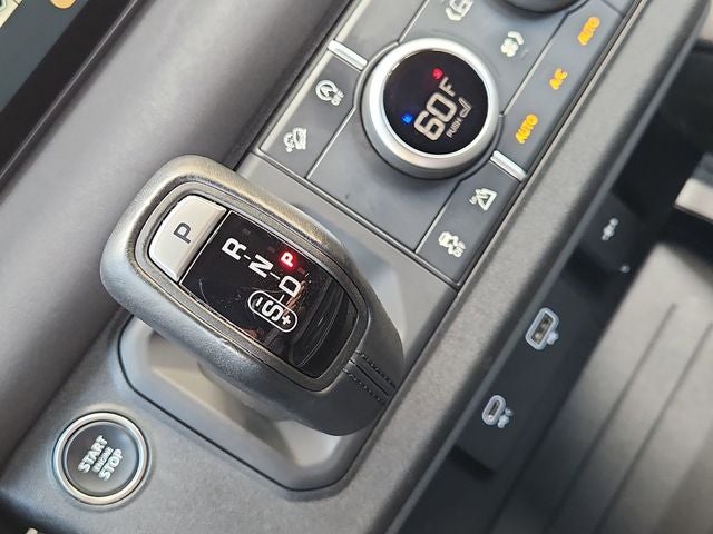 2023 Land Rover Defender 110 X-Dynamic SE