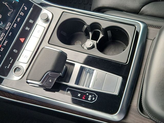 2021 Audi Q8 55 Prestige quattro